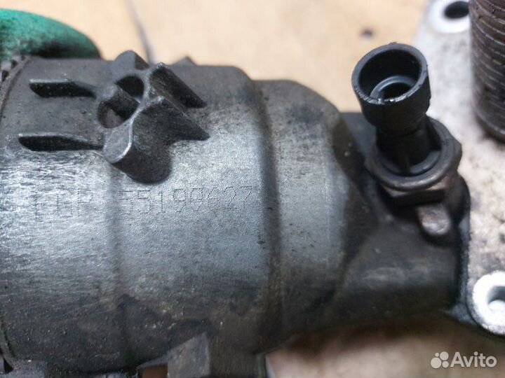 Корпус масляного фильтра Opel Zafira B Z19DT 2007