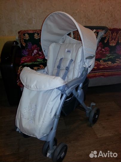 Продам прогулочную коляску
