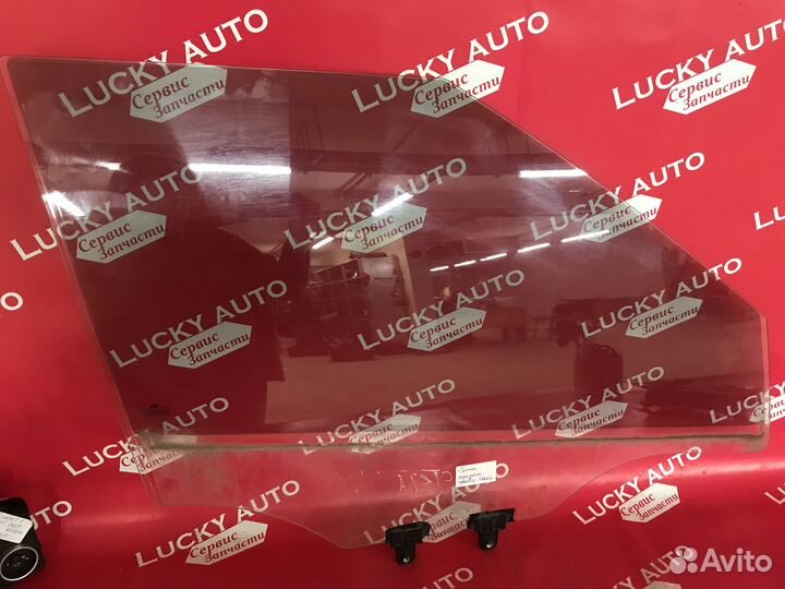 Стекло двери переднее правое Хендай Крета 1