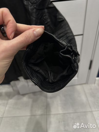 Кожаная куртка мужская L