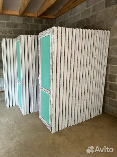 Пластиковые двери не бу