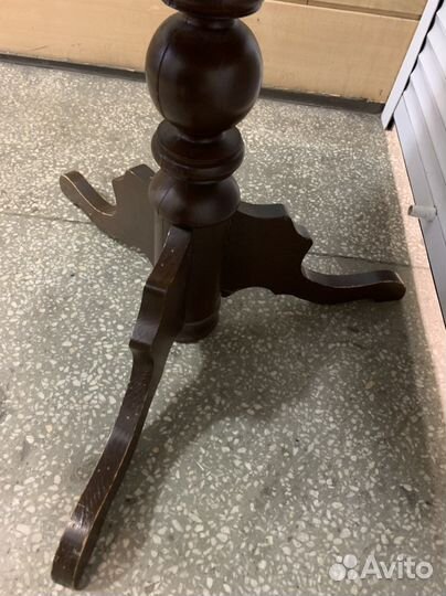 Журнальный столик. Массив