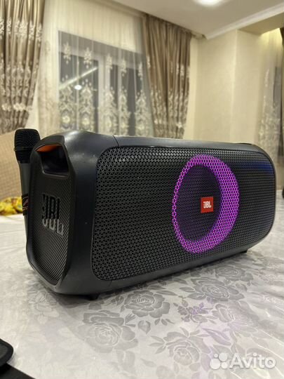 Jbl partybox on the go с микрофоном оригинал