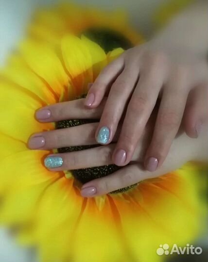 Маникюр на дому