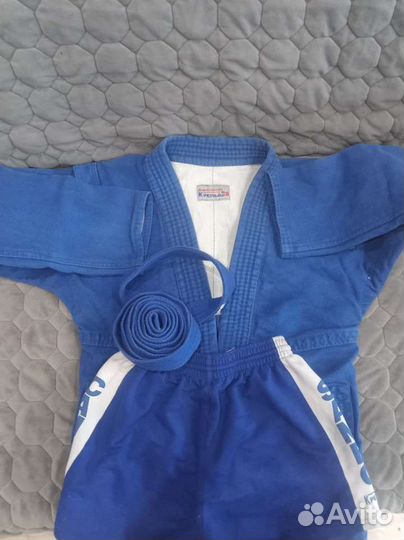 Самбовка крепышя, подойдет на рост 146-148