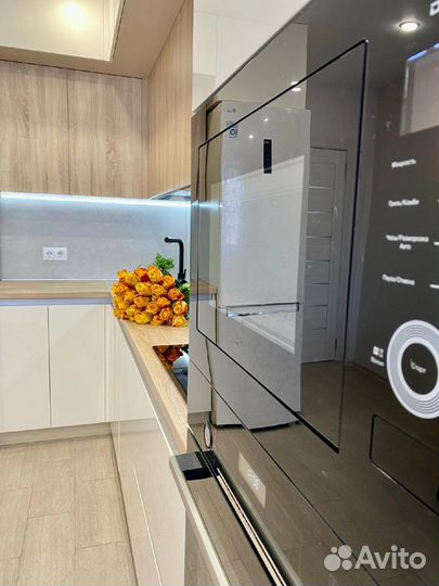 Кухня на заказ с доводчиками