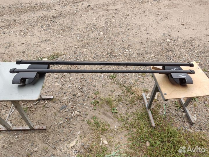 Автомобильный багажник на крышу