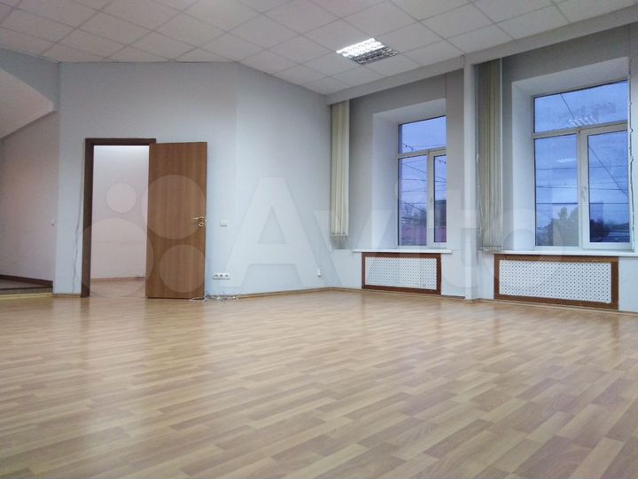 Сдам помещение свободного назначения, 216 м²