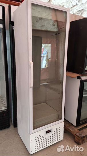 Холодильник витринный атлант