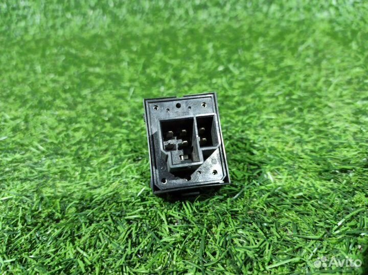 Кнопка стеклоподъемника задняя Jeep Grand Cherokee