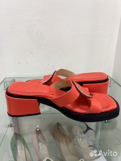 Шлепанцы женские 40 – 41 размер