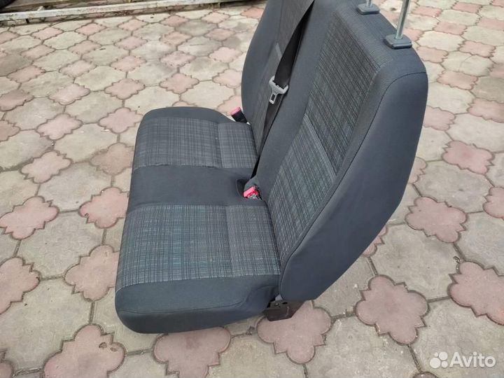 Сиденье переднее правое w906 Sprinter 651.955 0