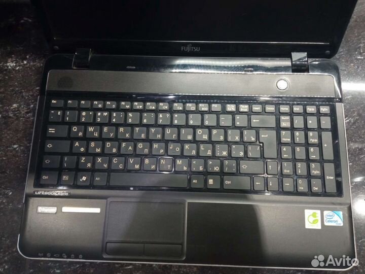 Fujitsu lifebook AH531