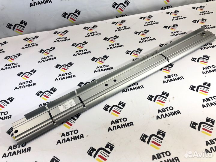 Направляющая погрузочного пола задняя левая Bmw X5