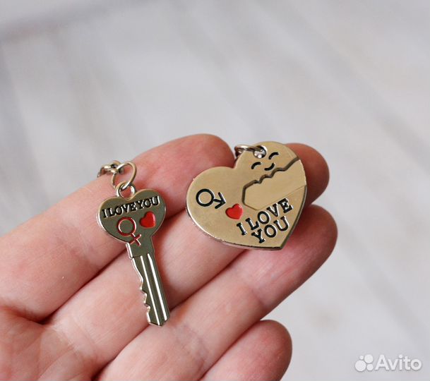 Брелок для ключей на сумку подарок