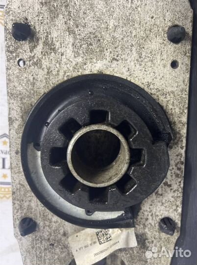 Рычаг поперечный задний правый Mercedes-Benz