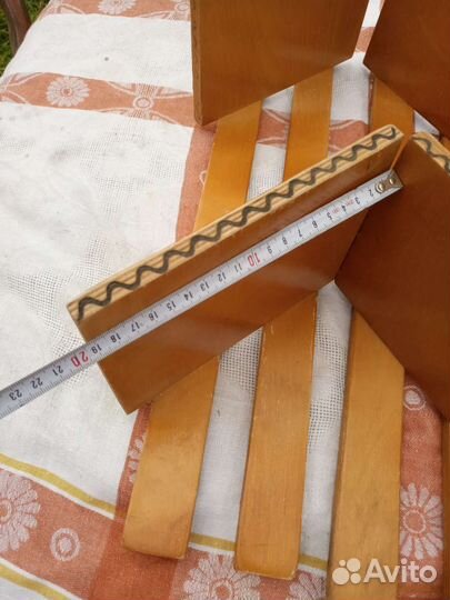 Полочки на стену под горшочки- бутылочки