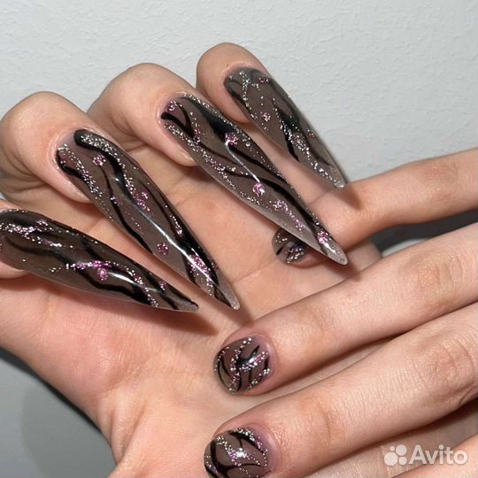 Коррекция наращённых ногтей