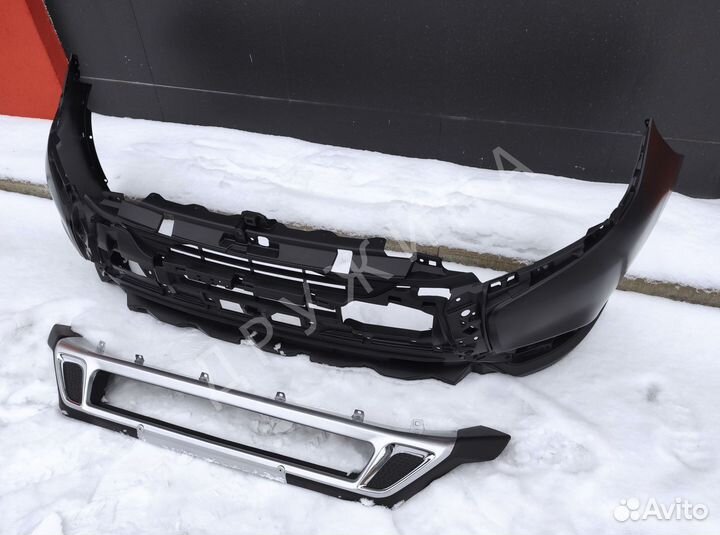 Накладка бампера переднего Mitsubishi Outlander 3