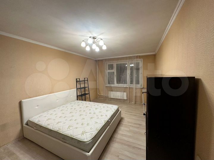 2-к. квартира, 65 м², 8/22 эт.