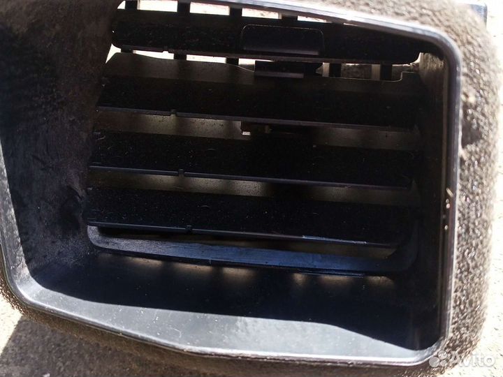 Дефлектор Mitsubishi Outlander 3