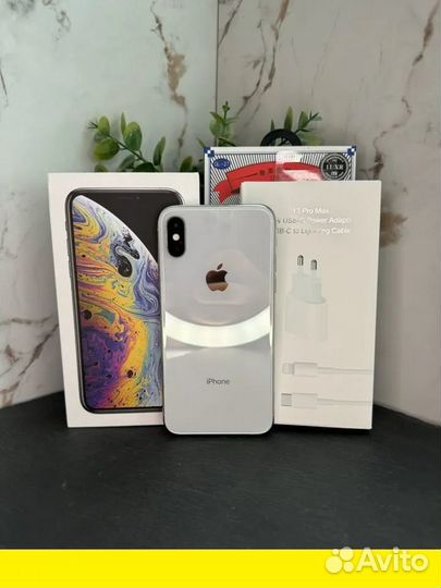 iPhone Xs, 64 ГБ