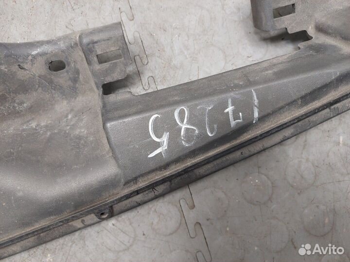 Накладка замка капота Jeep Patriot 2010, 2011