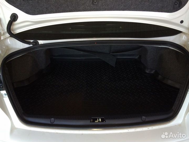 Коврик в багажник Митсубиси Лансер 10