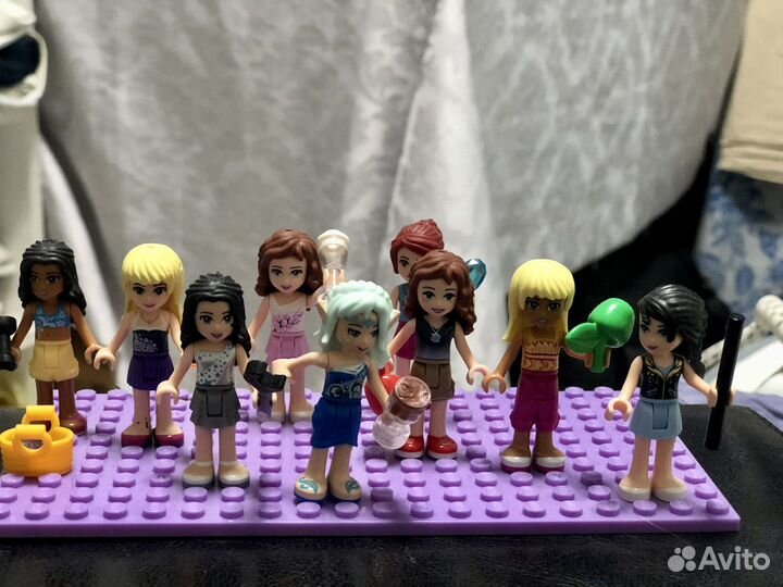 Iego,оригинальные чловечки с аксессуаром