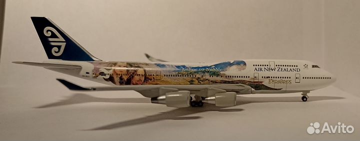 Модель самолета Boeing 747-400 Air New Zealand