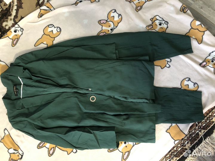 Брючный костюм