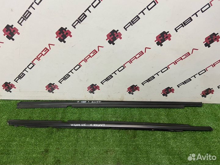 Бархотка задняя лев наружная Mitsubishi Lancer 10