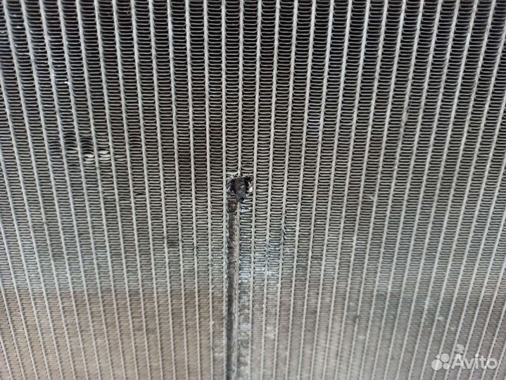 Радиатор охлаждения Honda Legend KB1