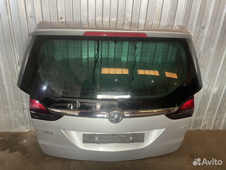 Крышка багажника opel zafira c