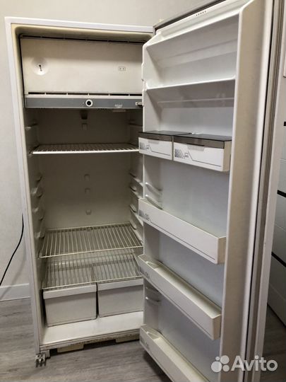 Холодильник бу бесплатно