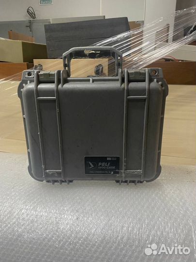 Защитный ударопрочный кейс Peli case 1400