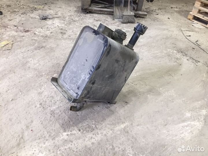 Бак гидравлический Скания