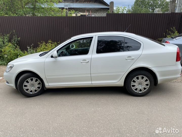 Skoda Octavia 1.6 МТ, 2011, 240 000 км