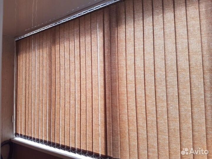 Рулонные кассетные шторы блекаут M811