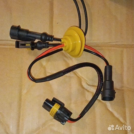 Ксеноновая лампа Morimoto XB 9005 5500K (1 шт.)