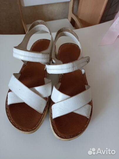 Босоножки р. 40