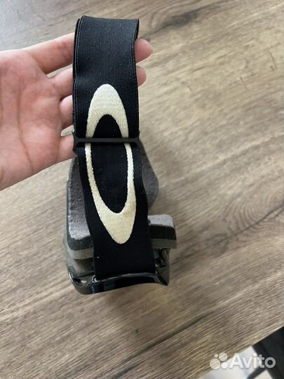 Горнолыжные очки oakley
