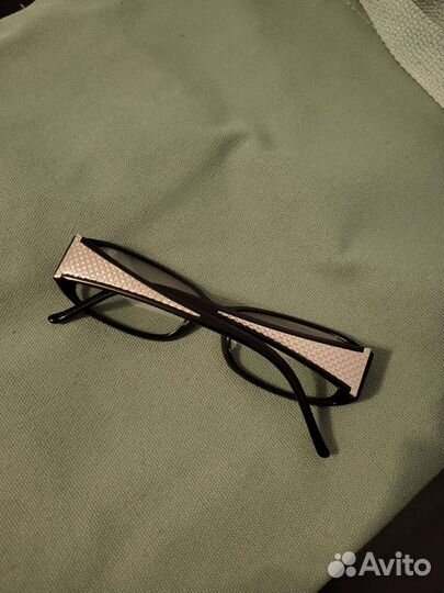 Очки с диоптриями -1