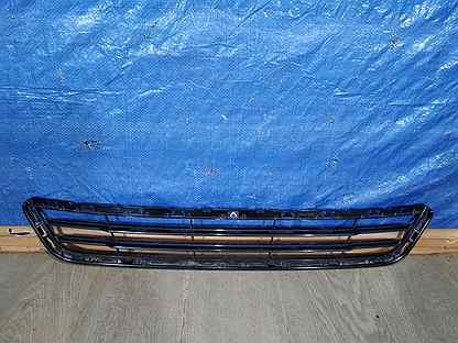 Решетка в бампер нижняя Ford Mondeo 5 2014-2022