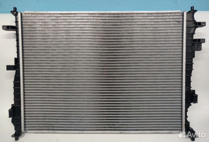 Радиатор охлаждения(без отверстия под датчик) JAC