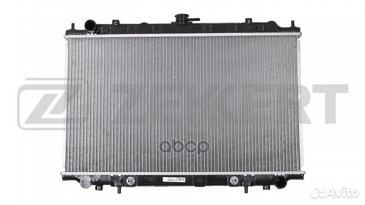 Радиатор охлаждения двигателя Nissan Maxima (A32)