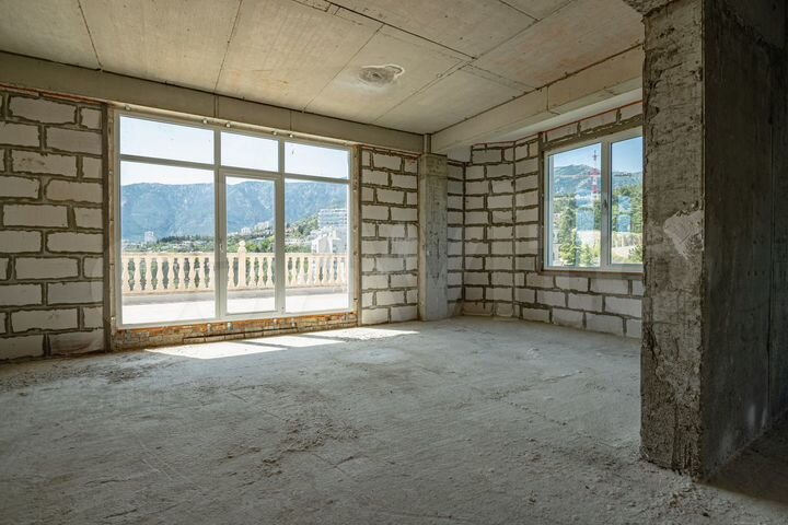 2-к. квартира, 69 м², 8/8 эт.