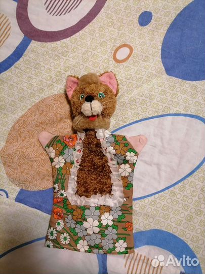 Кот - перчатка