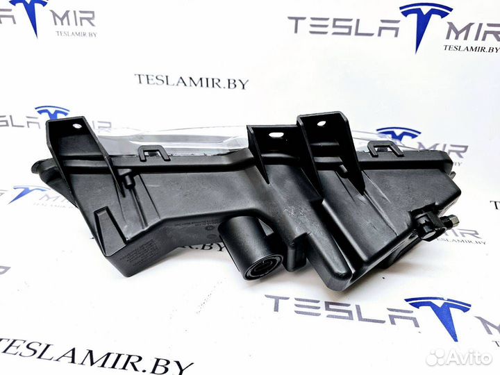 Фара противотуманная (птф) левая Tesla Model 3