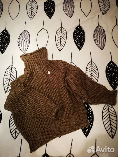 Свитер шерстяной женский